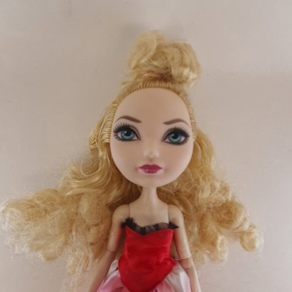 Mattel 2012 Ever After High First 1st Chapter Apple White Doll - Picture 3 of 6